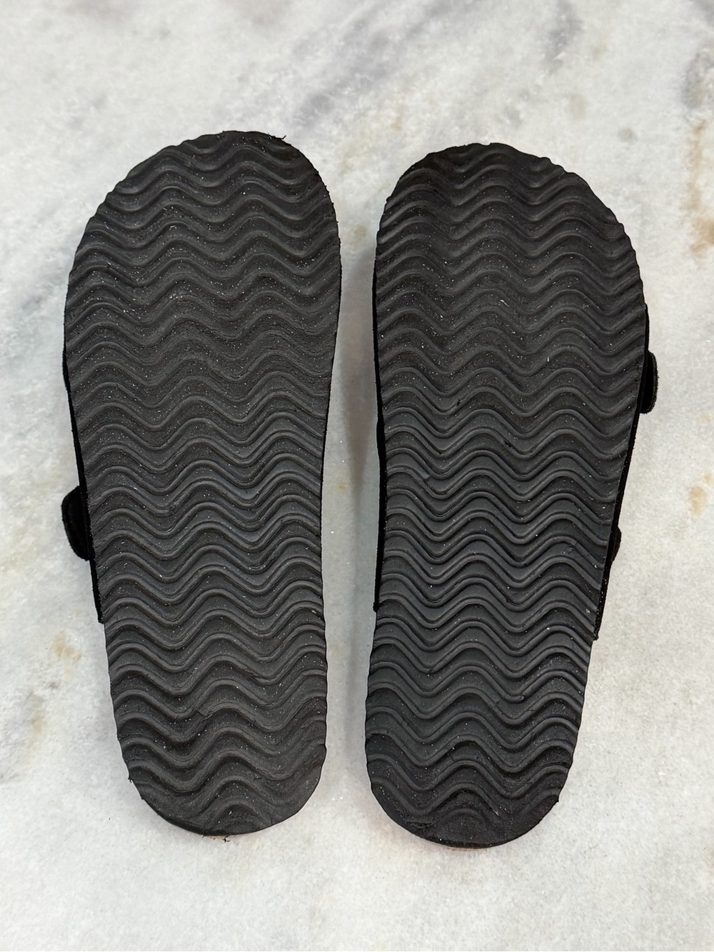 KHOMBU Women’s Black Suede Double Buckle Slide Sandals Size 7 - Picture 9 of 9